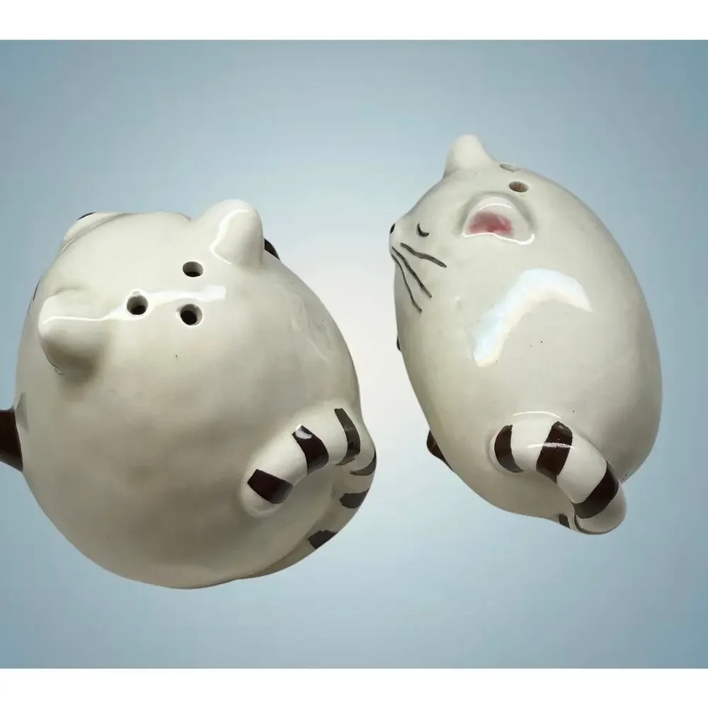 Vintage Norcrest Morris Cat Salt Pepper Shakers Japan Sleeping Kitty Pair